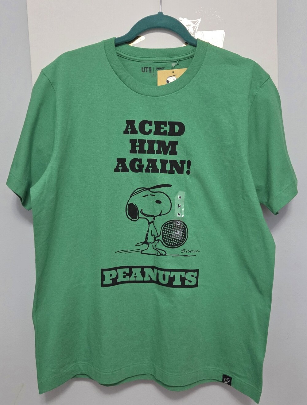 Uniqlo Peanuts Vintage Graphic Short Sleeve UT T Shirt Size M
